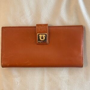 Salvatore Ferragamo Brown Leather Wallet with Gold Clasp (No Zip Puller)